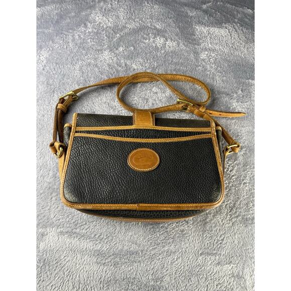 Vintage Dooney & Bourke All Weather Leather Black Pebble Grain Crossbody Purse - Picture 3 of 11